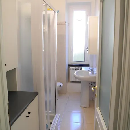 Apartment Bilocale Luminoso In Centro A Due Passi Dal Mare